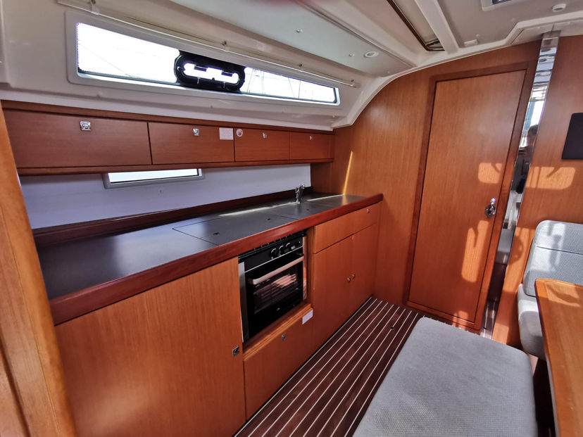 Bavaria Yachtbau CRUISER 41 ECONOMY