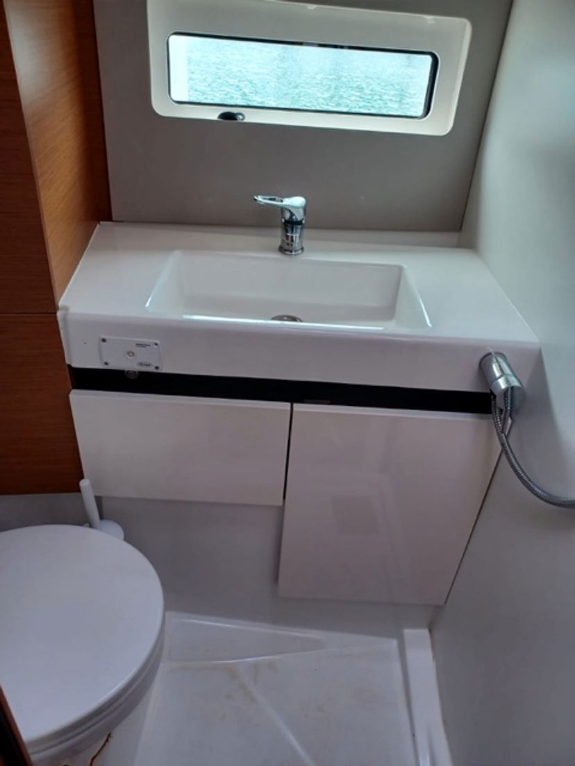 Jeanneau 49 ECONOMY