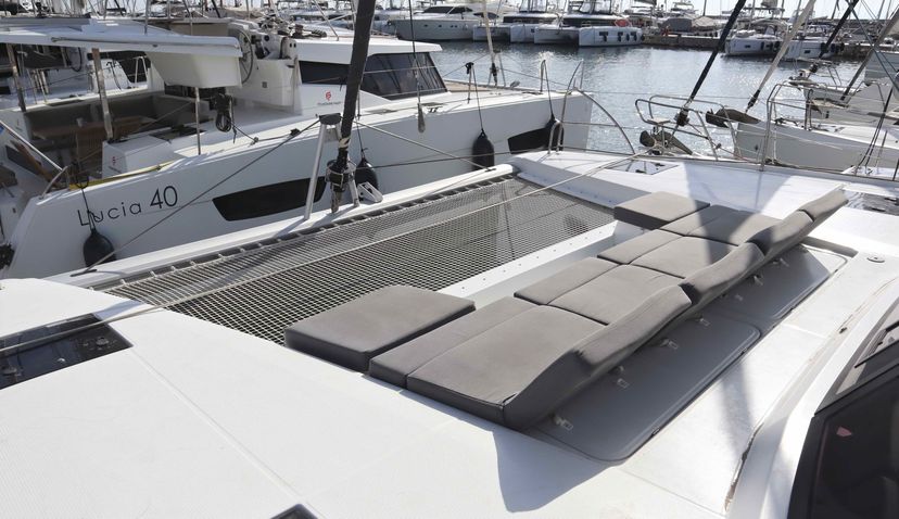 Fountaine Pajot 42 CLASS