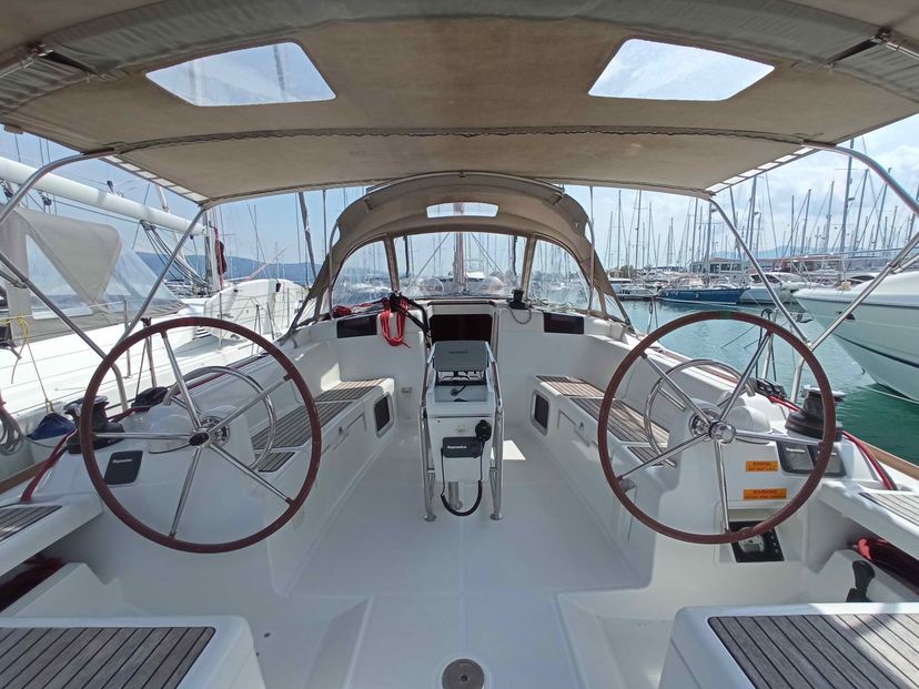 Jeanneau 43 *ECONOMY