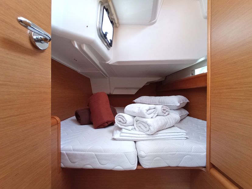 Jeanneau 37 ECONOMY