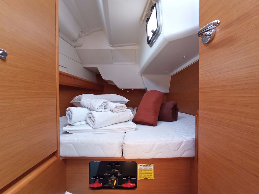 Jeanneau 37 ECONOMY