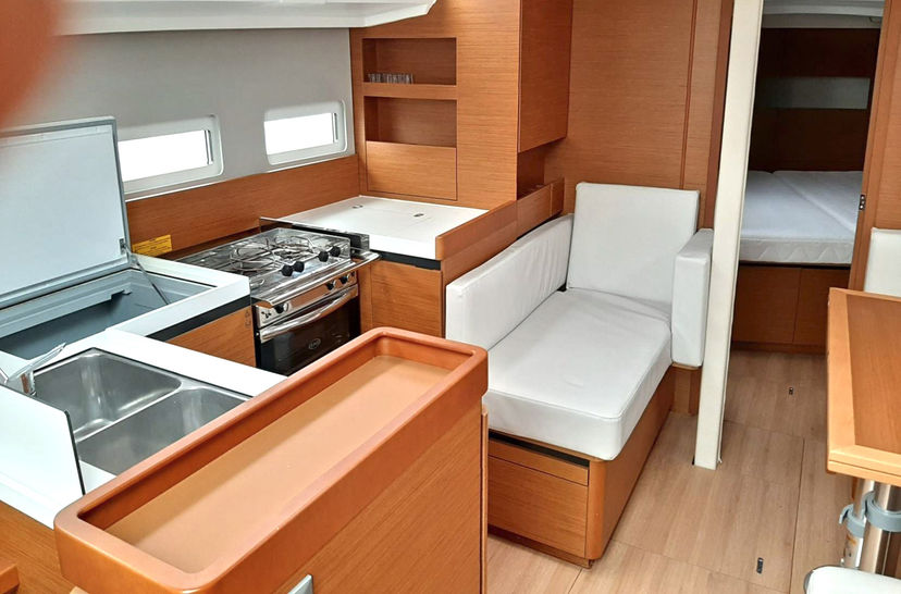 Jeanneau 410 CLASS