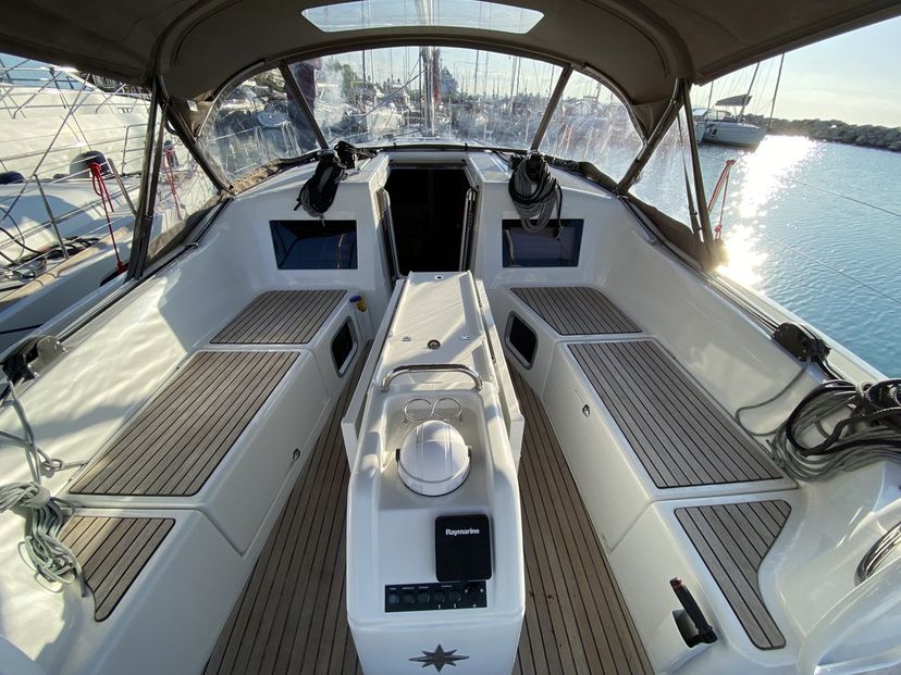 Jeanneau 410 CLASS