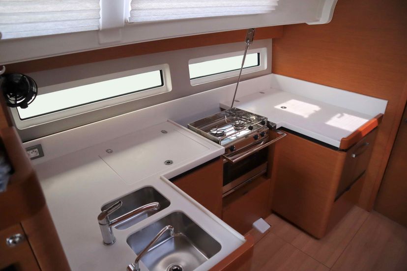 Jeanneau 49 CLASS