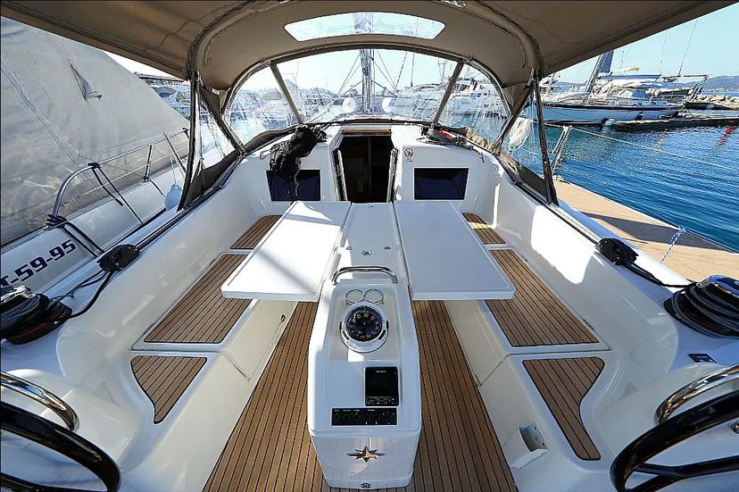 Jeanneau 410 CLASS