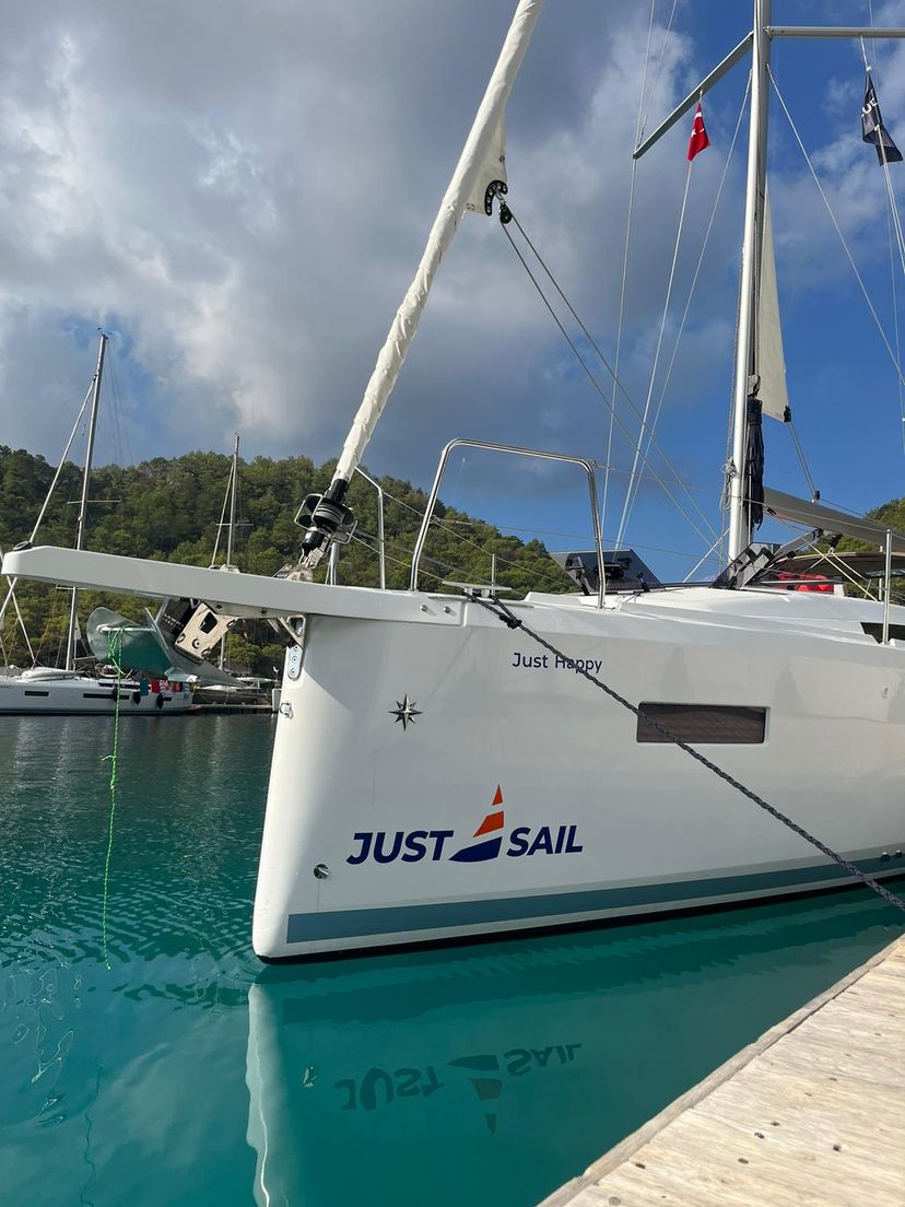 Jeanneau 38 Just Happy