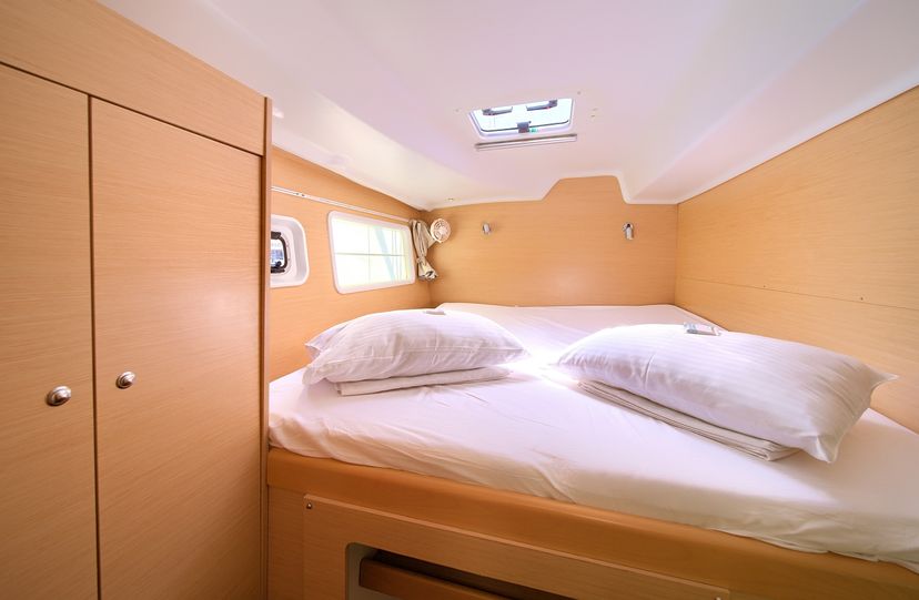 Lagoon 38 Atenea