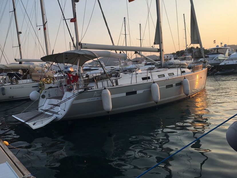 Bavaria Yachtbau 45 Aura 1