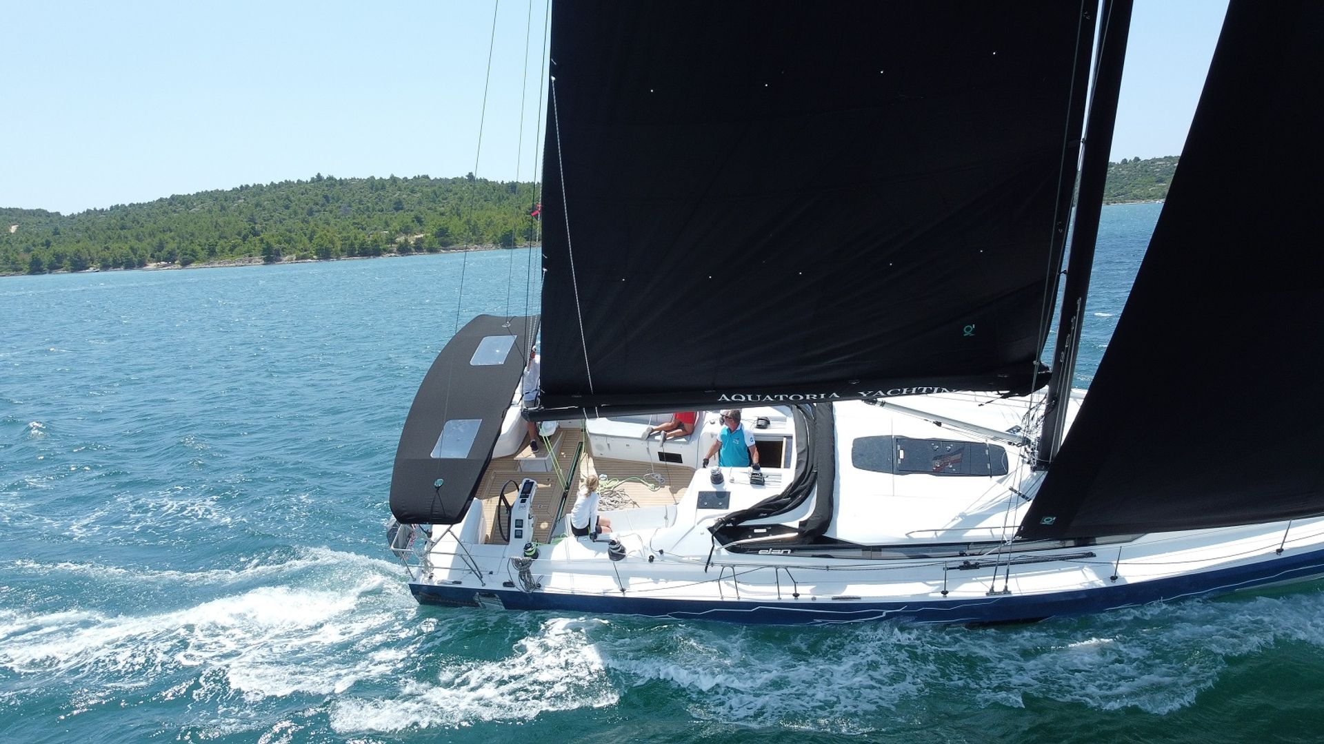 nausys-25656436-7610580-n.JPG