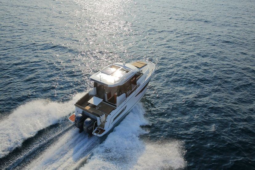 Jeanneau MERRY FISHER 895 Mihaela