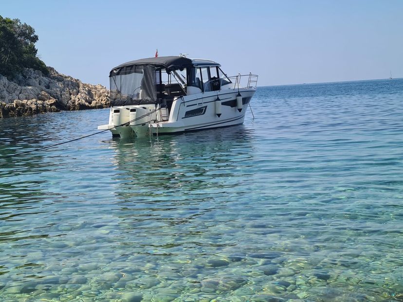 Jeanneau MERRY FISHER 895 Mihaela