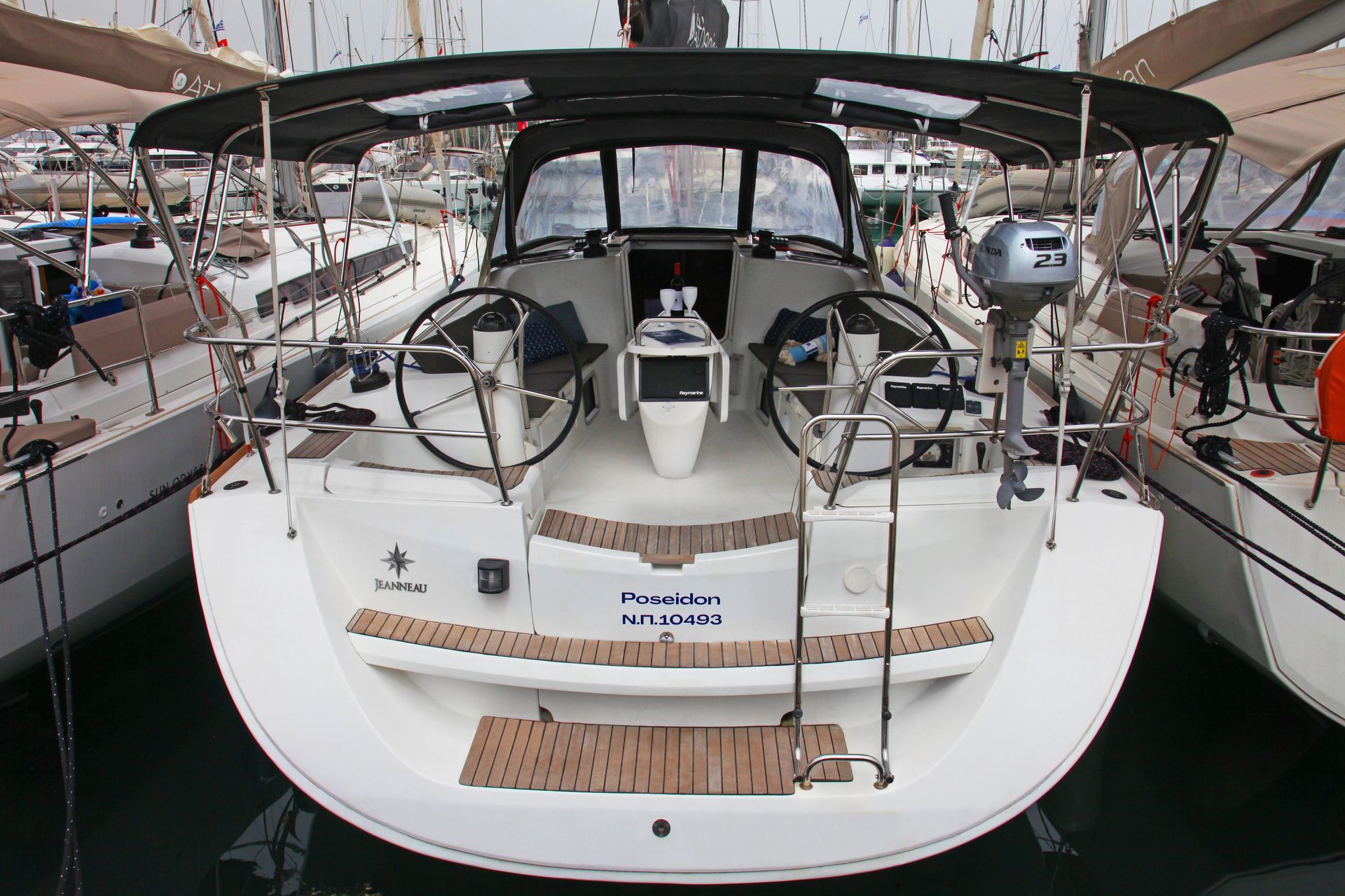 nausys-25712787-23362337-MAIN.JPG