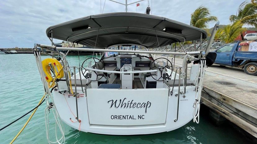 Jeanneau 40 White Cap