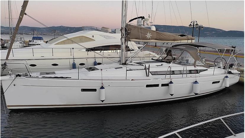 Jeanneau 47 Joy
