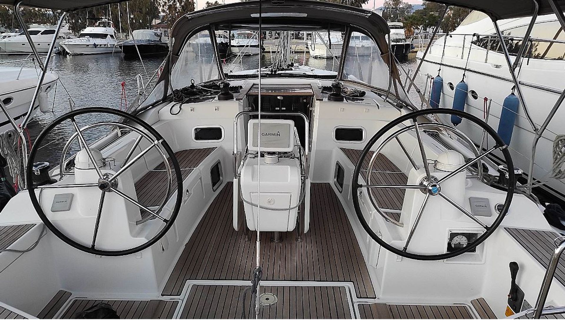 nausys-27002569-932995-n3.JPG