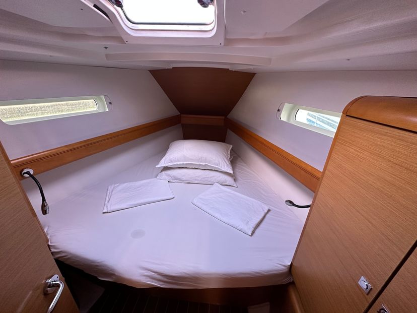 Jeanneau 43 Aura