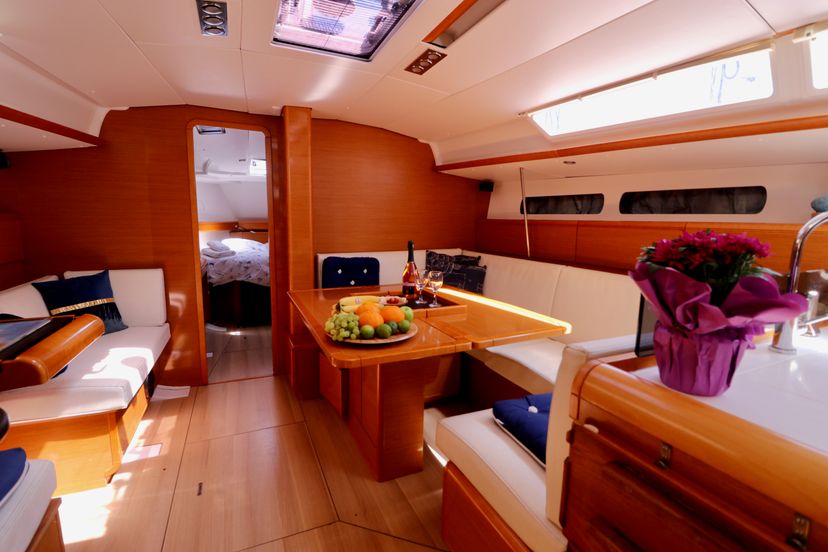 Jeanneau 43 Lady Linda