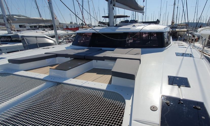 Fountaine Pajot 51 Cosmos