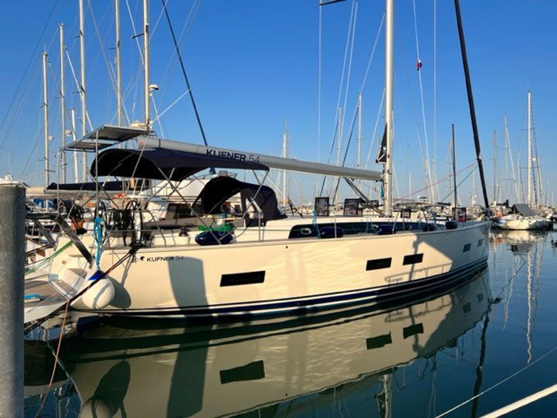 nausys-28808198-28805578-main.jpg