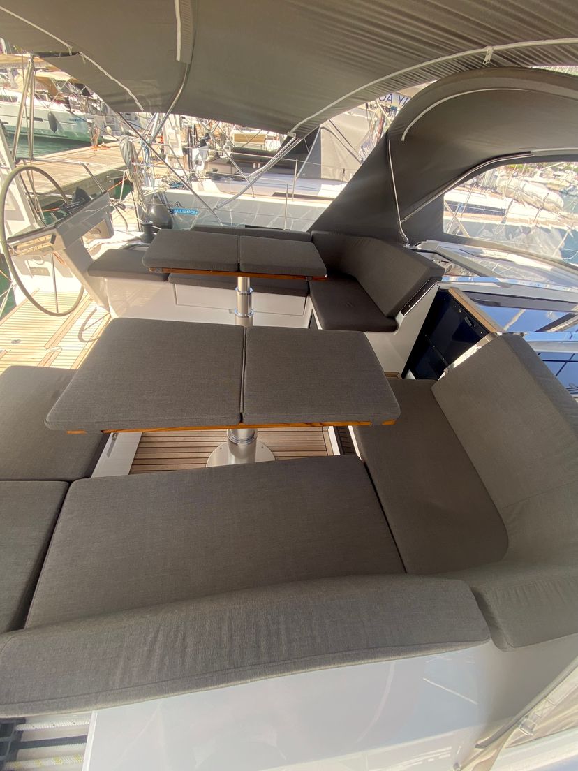Hanse Yachts 46 Shadow of the wind