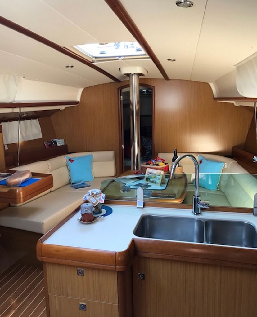Jeanneau 39 Steelbird