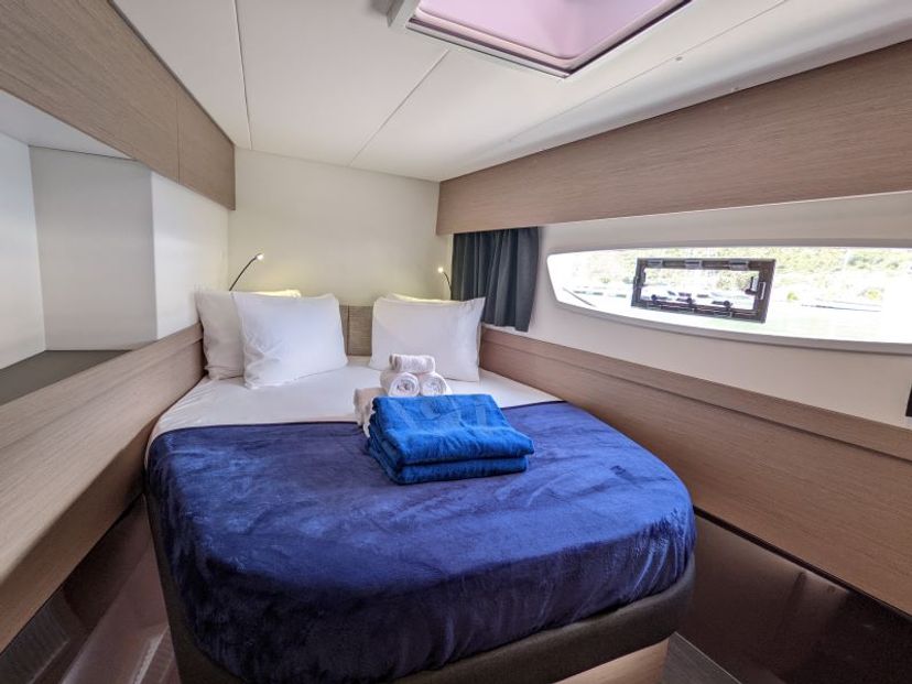 Fountaine Pajot 42 Serene Blue