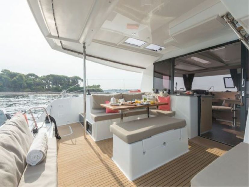 Fountaine Pajot 44 Knot On Call