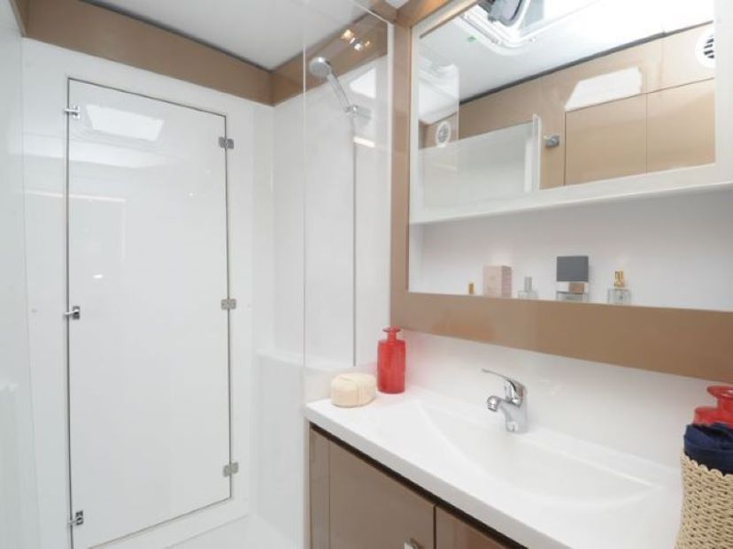 Fountaine Pajot 44 Knot On Call