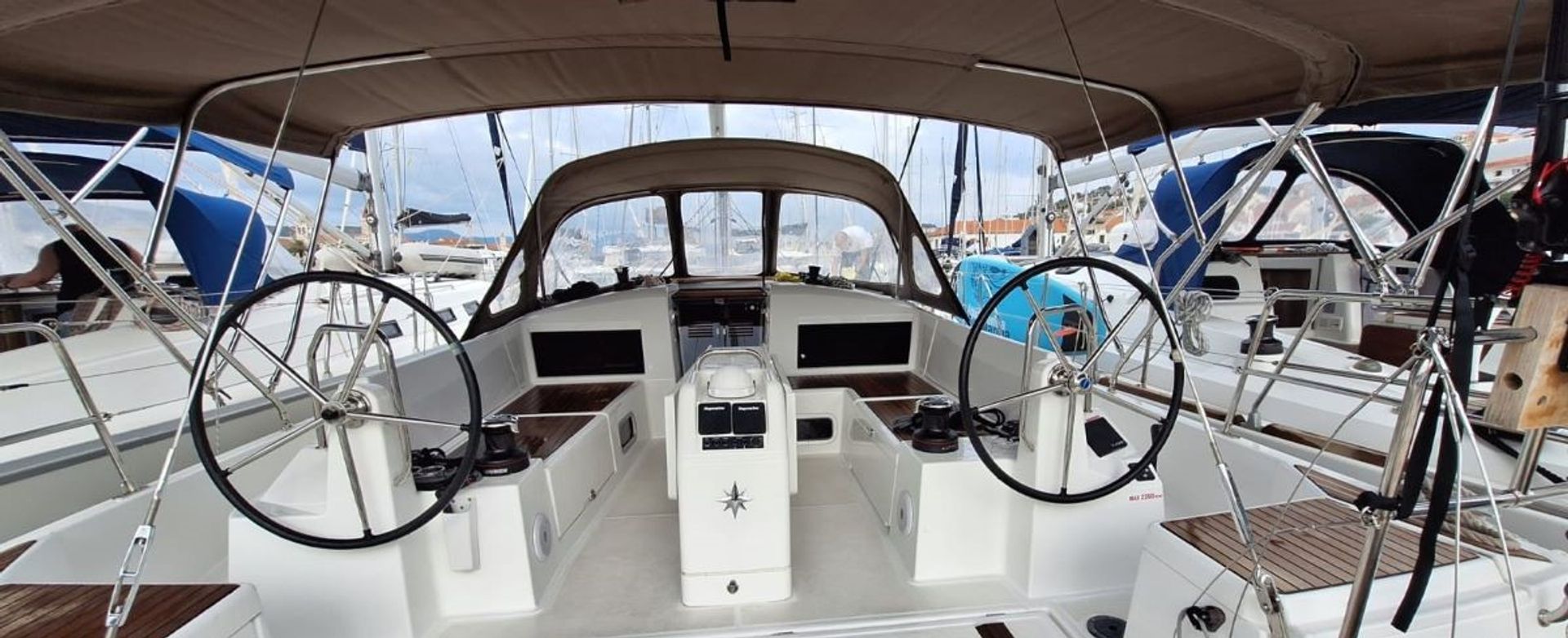 nausys-29658916-612801-n2.jpg
