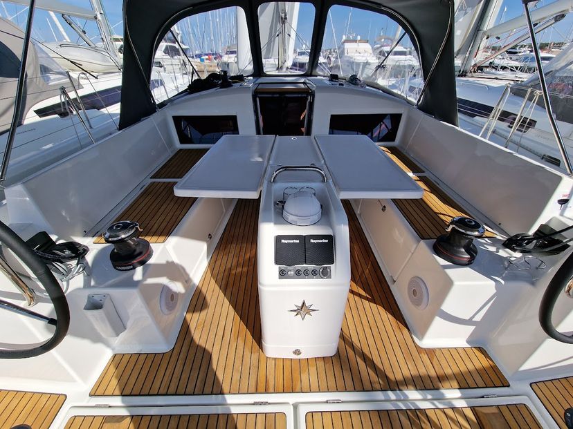 Jeanneau 40 Vela