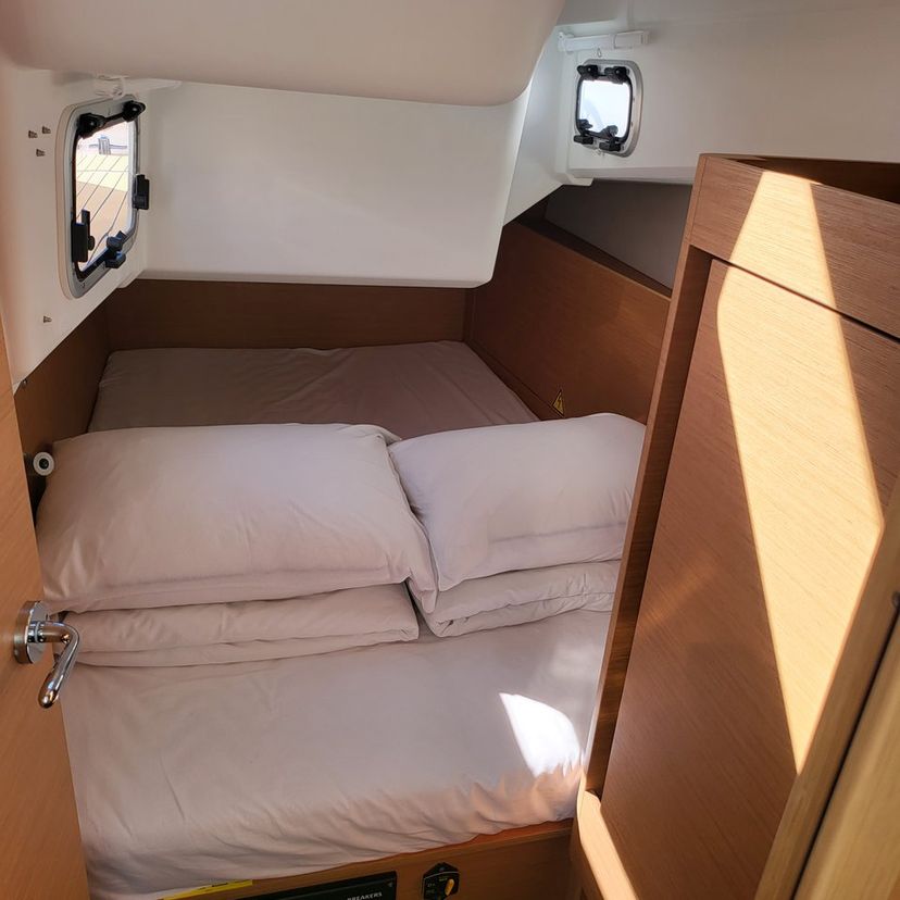 Jeanneau 410 Freya