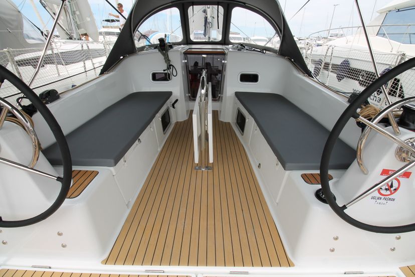 Jeanneau 38 Amelie