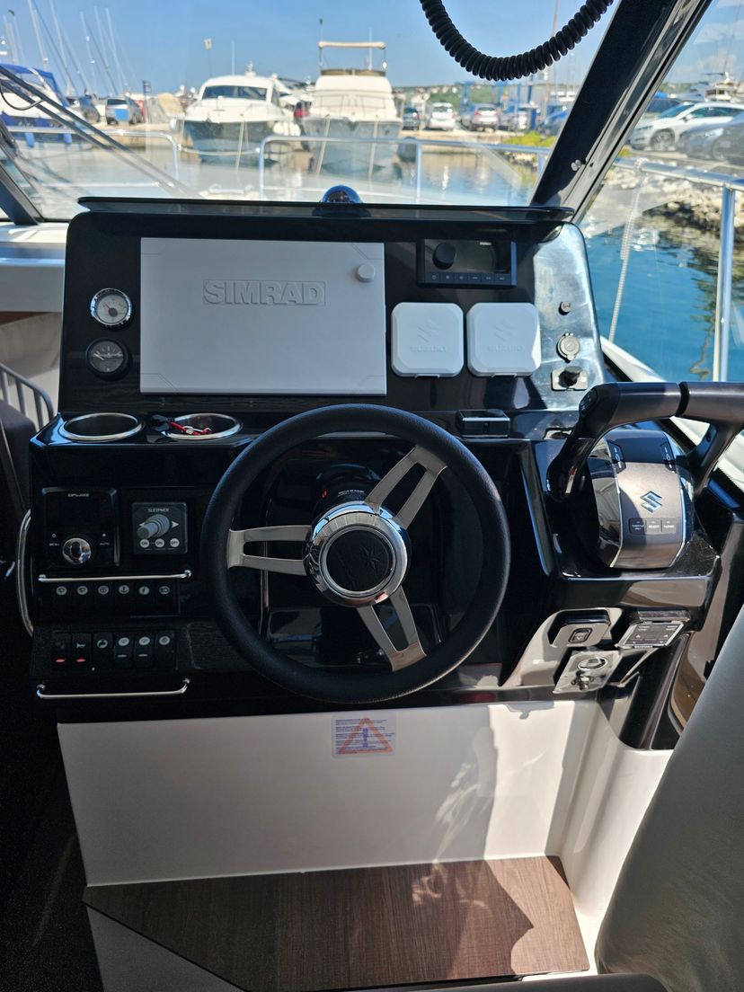 Jeanneau MERRY FISHER 1095 Helios