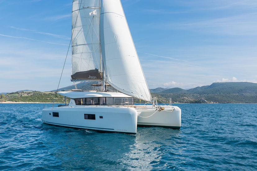 Lagoon 42 Pulsar