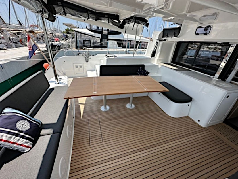 Lagoon 46 Mira
