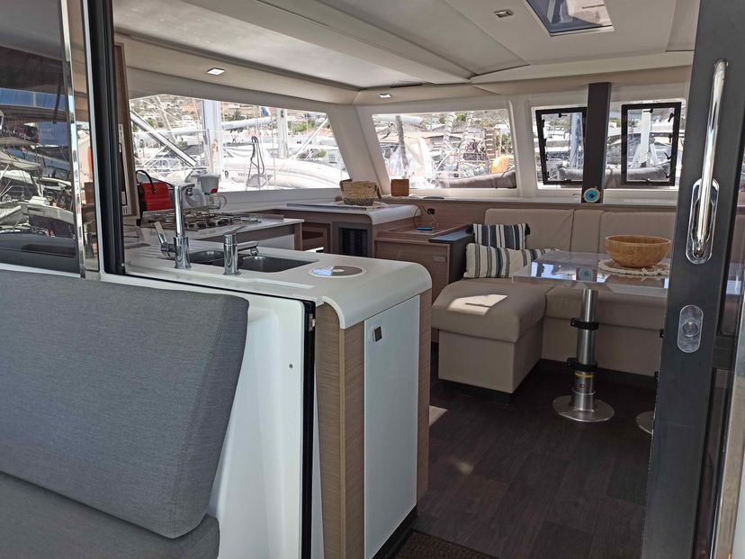 Fountaine Pajot 40 PRESTIGE