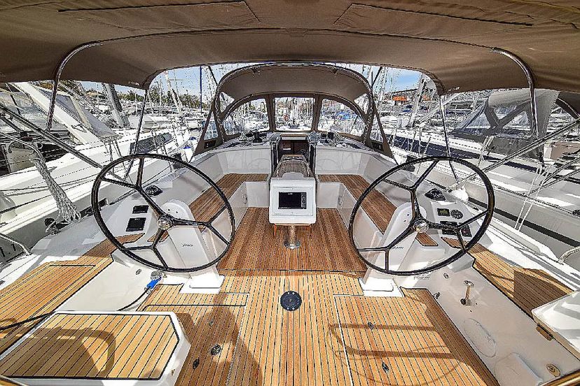 Bavaria Yachtbau C42 PRESTIGE
