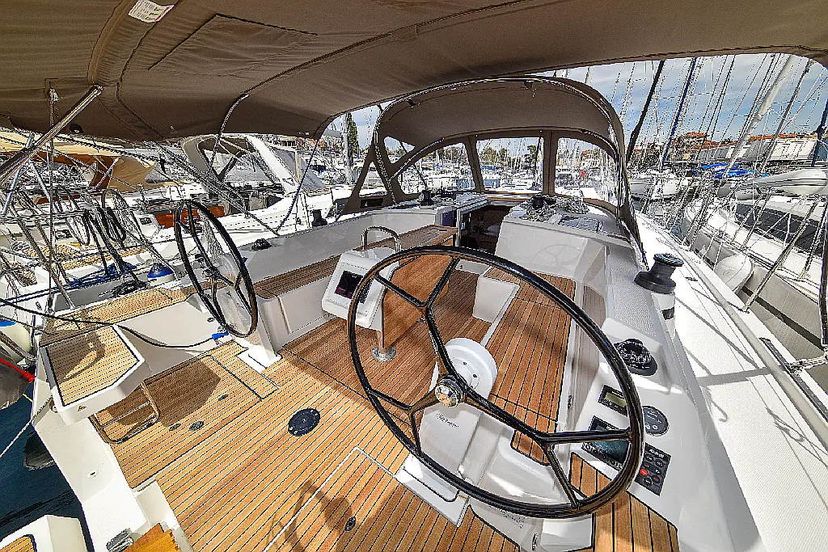 Bavaria Yachtbau C42 PRESTIGE