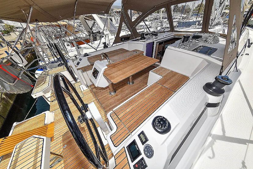 Bavaria Yachtbau C42 PRESTIGE