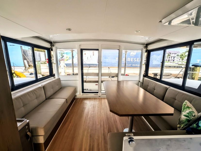 Catana 4.4 CURRENT BREAK