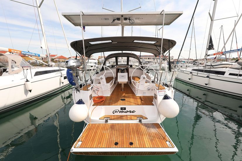 Bavaria Yachtbau 37 aMore