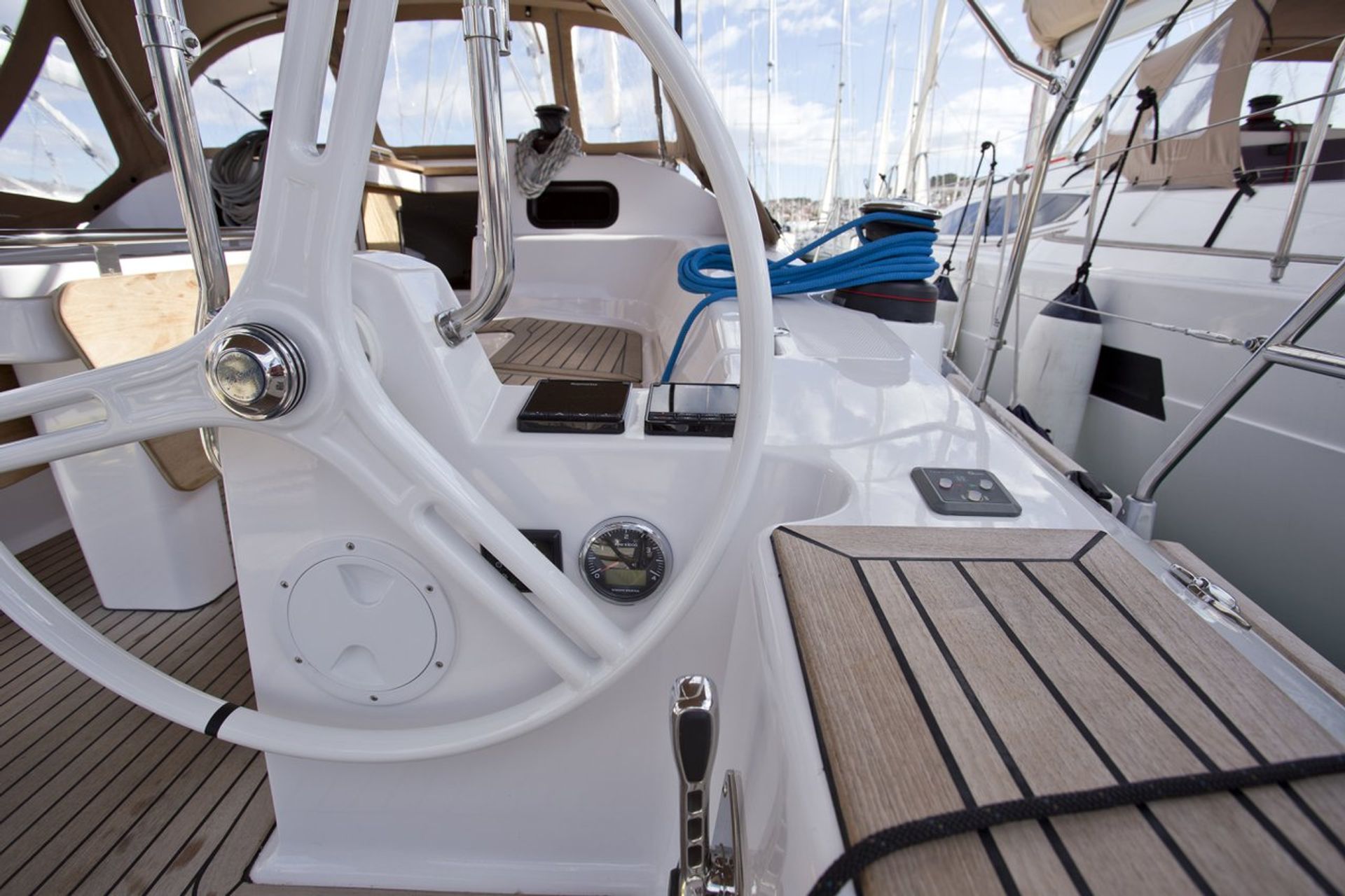 nausys-30499663-30405072-n2.jpg