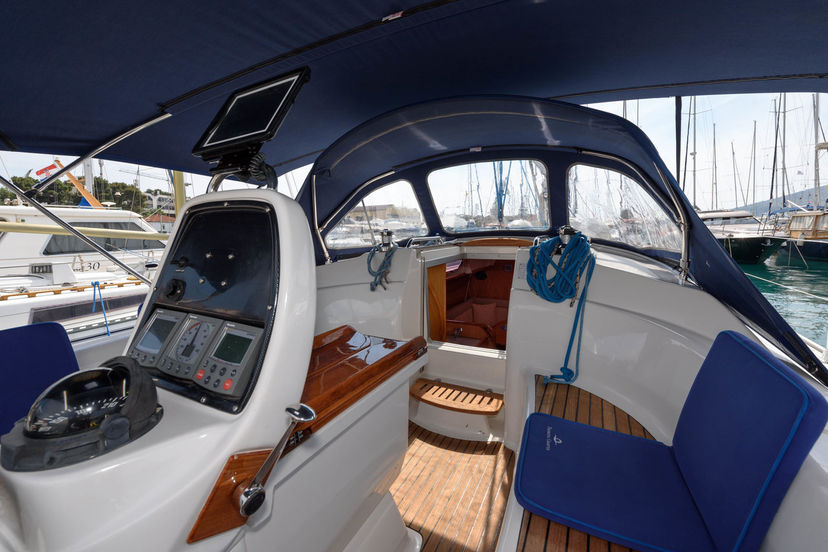 Bavaria Yachtbau 33 CRUISER Dišpet