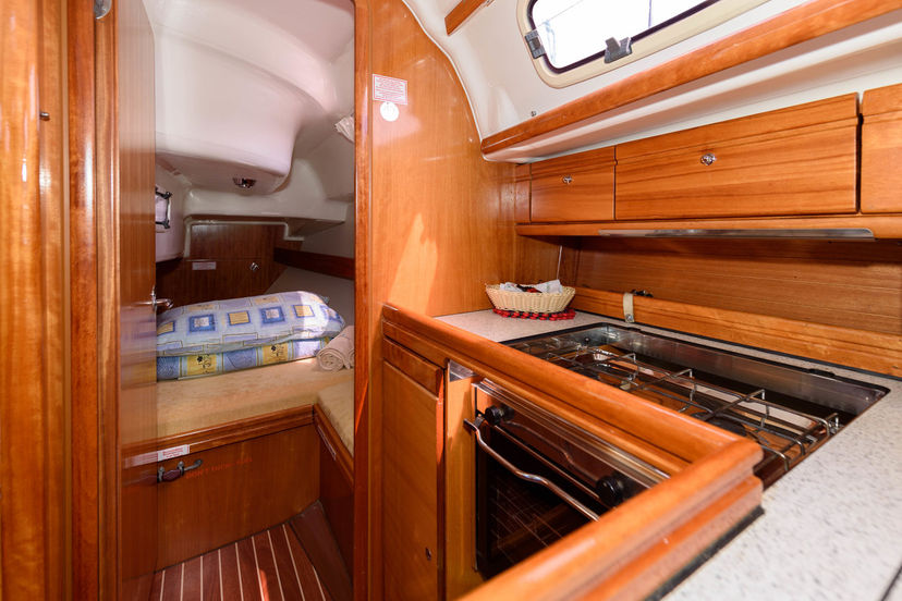 Bavaria Yachtbau 33 CRUISER Dišpet