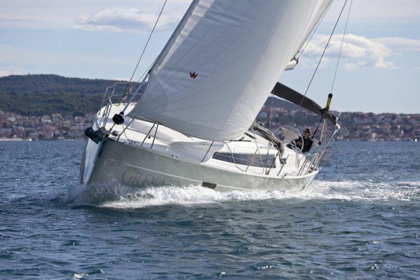 Bavaria Yachtbau 46 Grey Sky