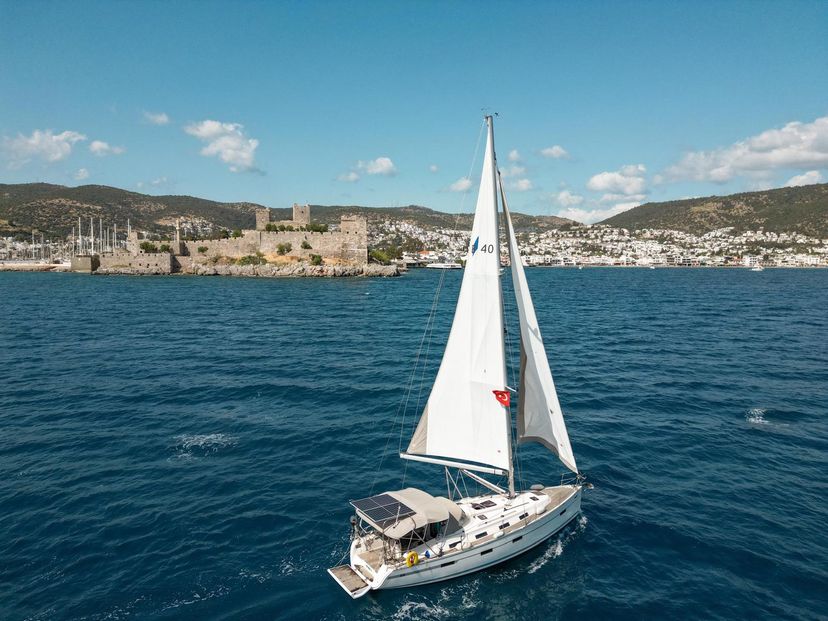 Bavaria Yachtbau 40 Spark 1