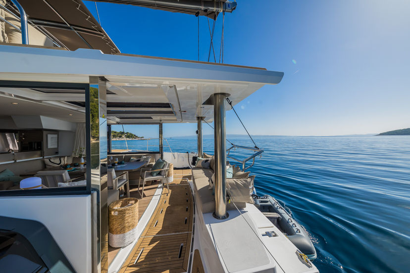 Catana 4.8  Bon Vivant