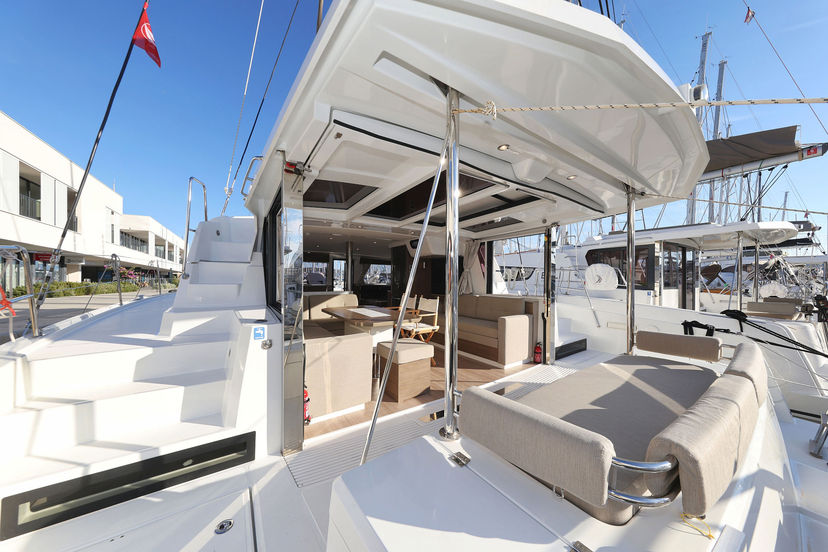 Catana 4.2 Bellatrix