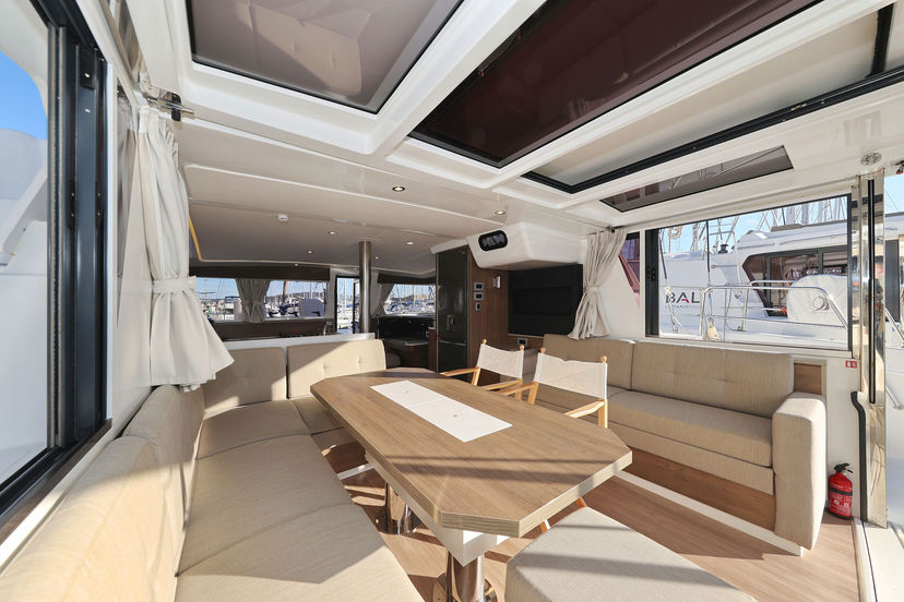 Catana 4.2 Bellatrix